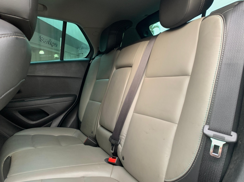 tracker ltz 1.8 16v at