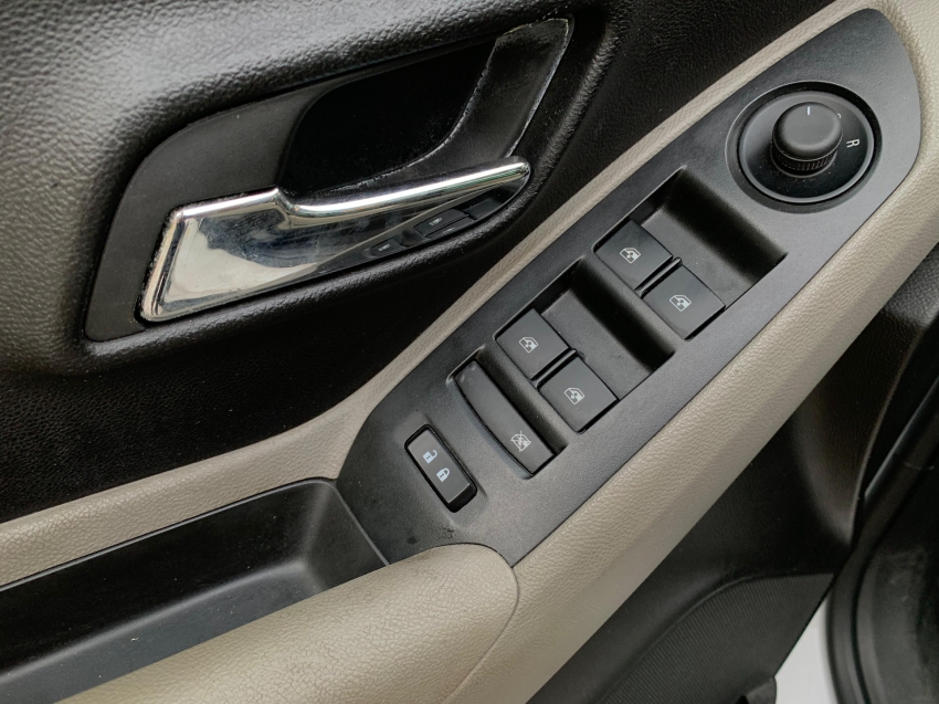 tracker ltz 1.8 16v at