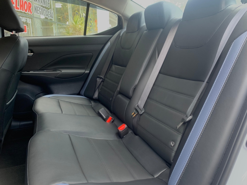 nissan versa 1.6 16v flex exclusive xtronic 4p automatico 2025