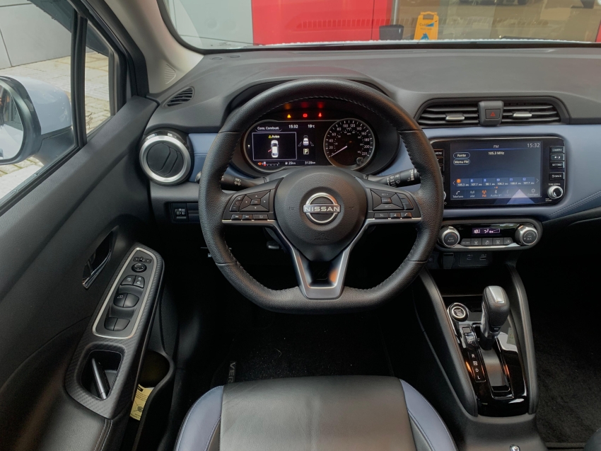 nissan versa 1.6 16v flex exclusive xtronic 4p automatico 2025