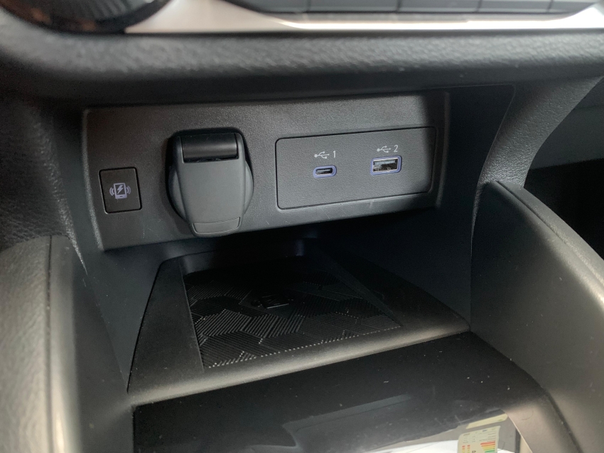nissan versa 1.6 16v flex exclusive xtronic 4p automatico 2025