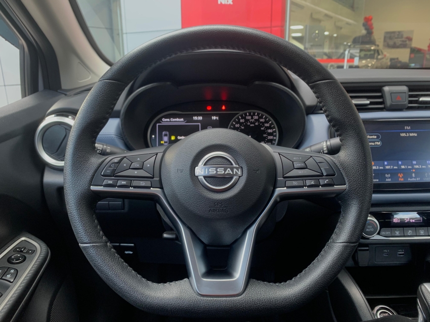 nissan versa 1.6 16v flex exclusive xtronic 4p automatico 2025