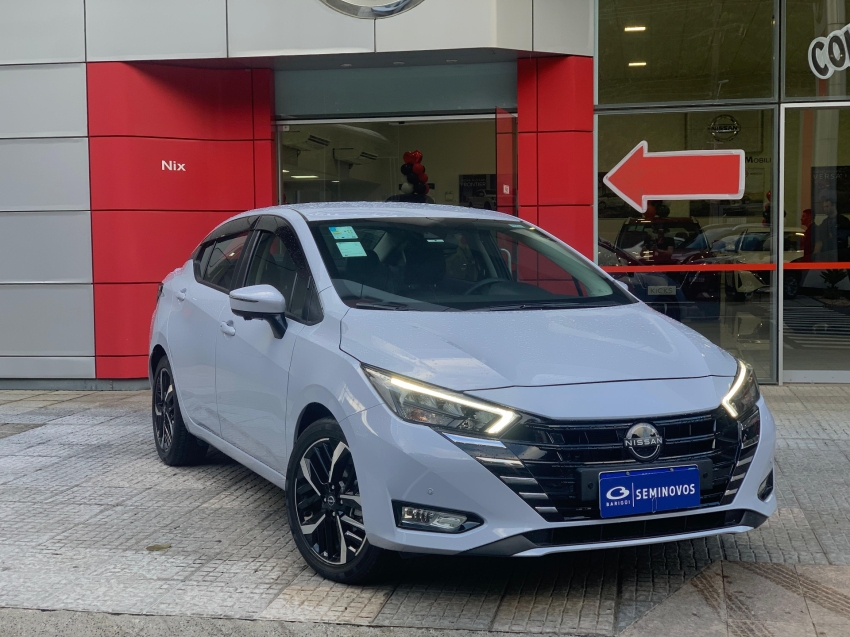 nissan versa 1.6 16v flex exclusive xtronic 4p automatico 2025