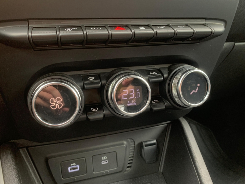 renault duster 1.3 tce flex iconic plus x-tronic 4p automatico 2025