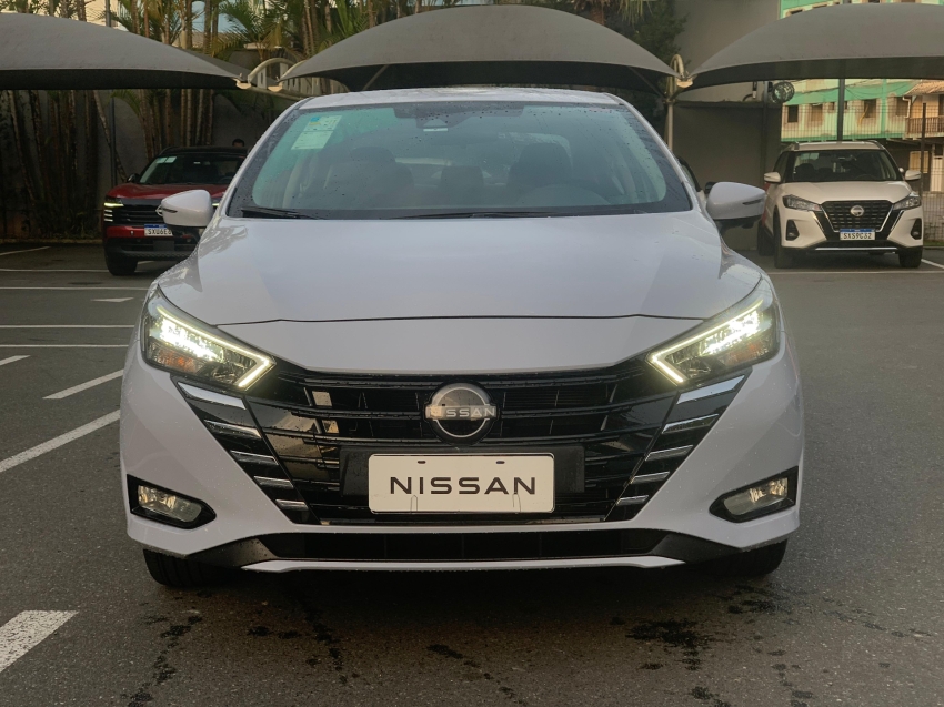 nissan versa 1.6 16v flex exclusive xtronic 4p automatico 2025