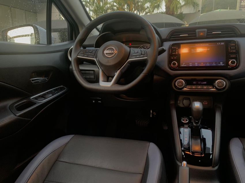 nissan versa 1.6 16v flex exclusive xtronic 4p automatico 2025