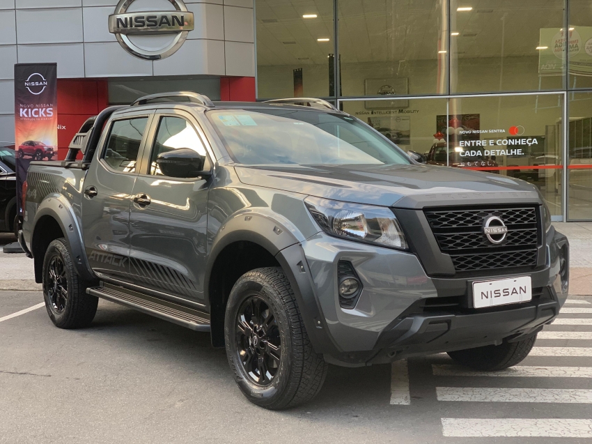 nissan frontier 2.3 16v turbo diesel attack cd 4x4 automatico 4p 2025