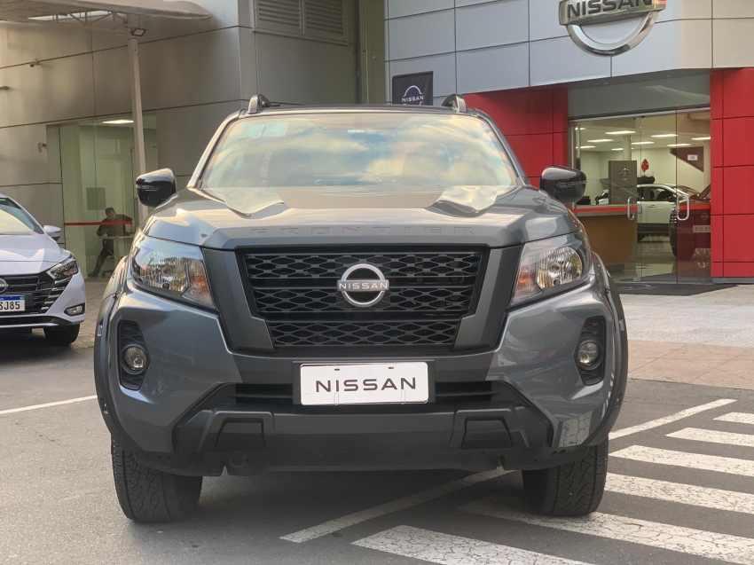 nissan frontier 2.3 16v turbo diesel attack cd 4x4 automatico 4p 2025