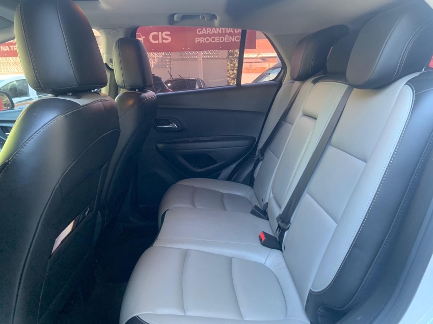 chevrolet tracker 1.8 mpfi ltz 4x2 16v flex 4p automatico 2015