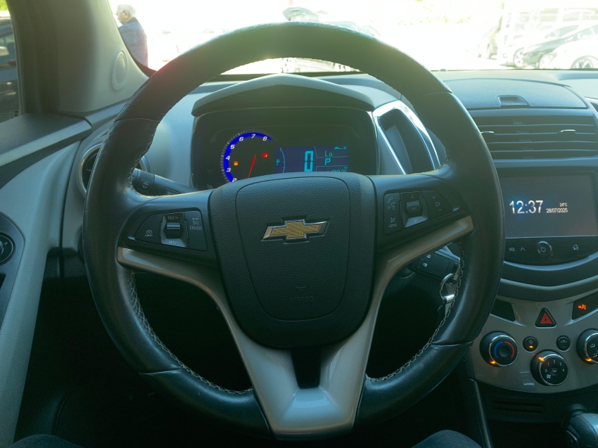 chevrolet tracker 1.8 mpfi ltz 4x2 16v flex 4p automatico 2015