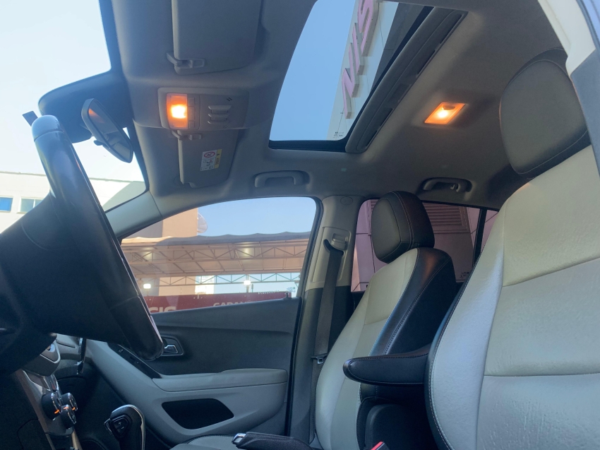 chevrolet tracker 1.8 mpfi ltz 4x2 16v flex 4p automatico 2015