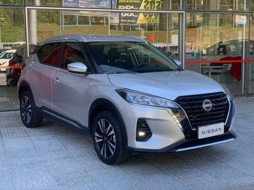 nissan kicks 1.6 16v flexstart advance xtronic flex 4p automatico 2024