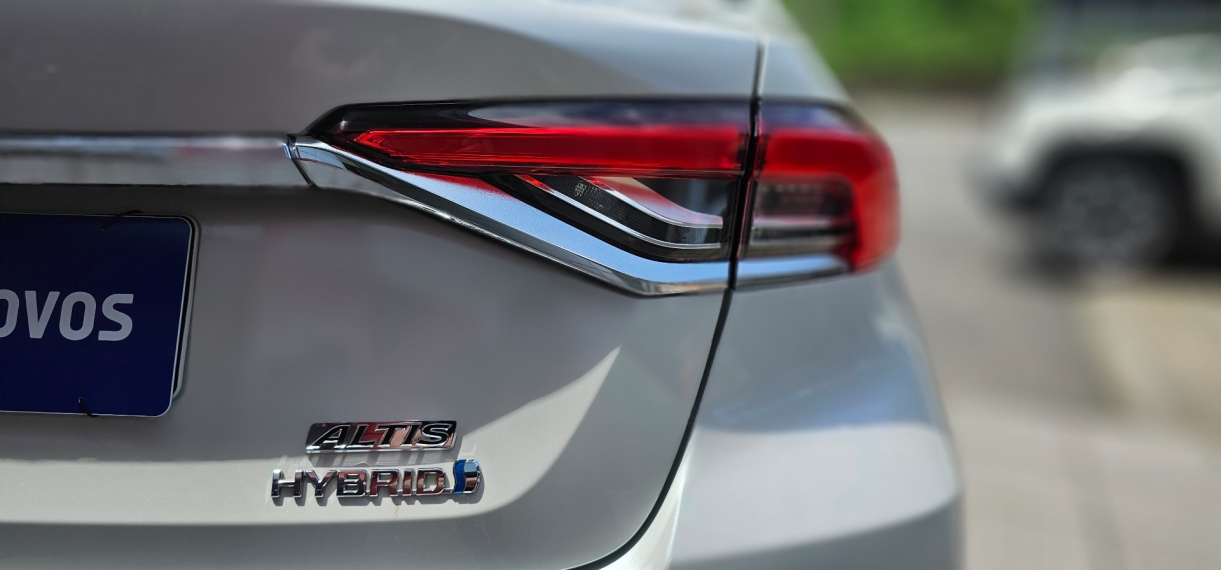 toyota corolla 1.8 vvt-i hybrid flex altis premium cvt 2.5 4p manual 202416