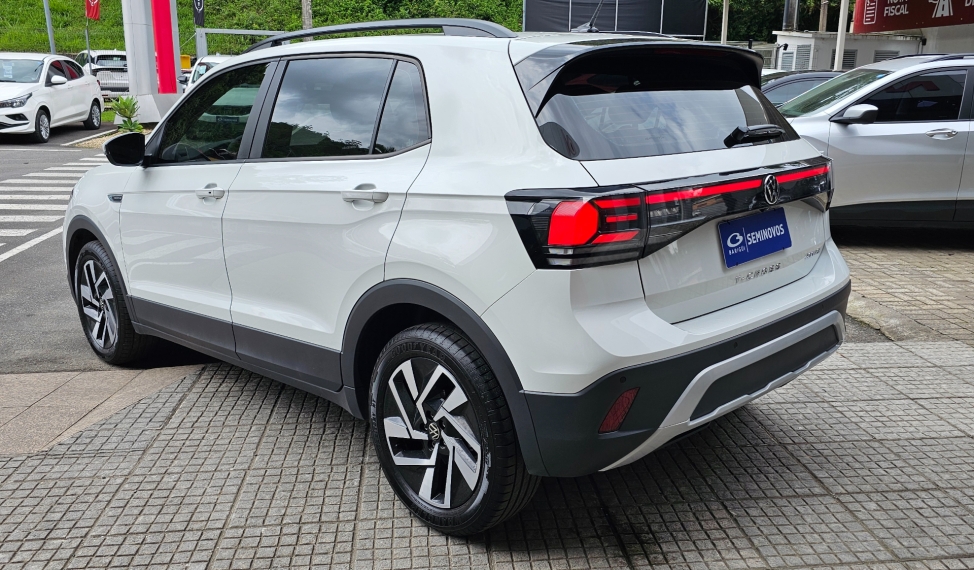 volkswagen t-cross 1.0 200 tsi total flex comfortline automatico 4p 20256