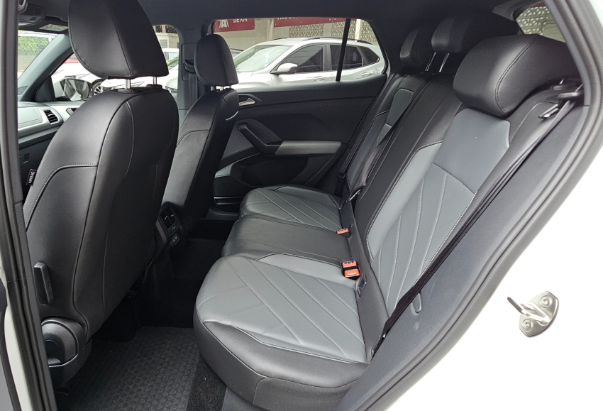 volkswagen t-cross 1.0 200 tsi total flex comfortline automatico 4p 202513