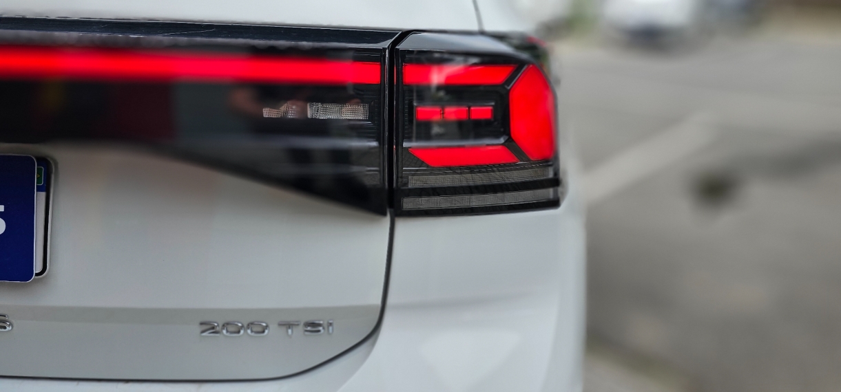 volkswagen t-cross 1.0 200 tsi total flex comfortline automatico 4p 202515