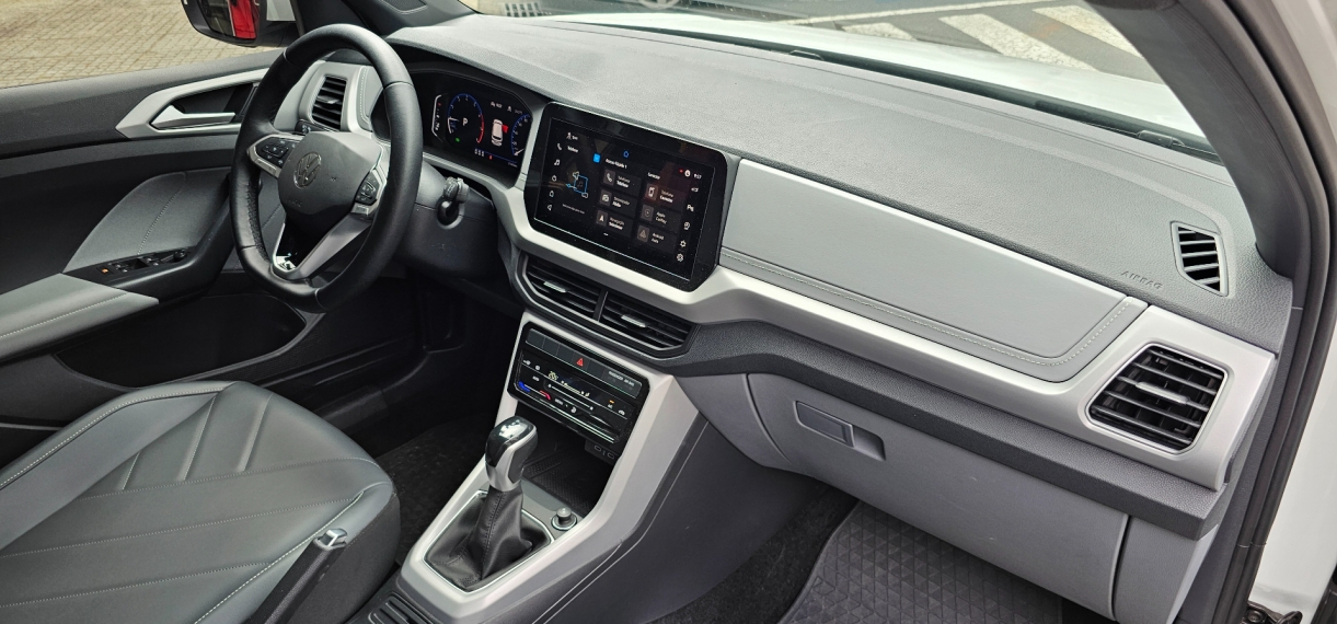 volkswagen t-cross 1.0 200 tsi total flex comfortline automatico 4p 202511