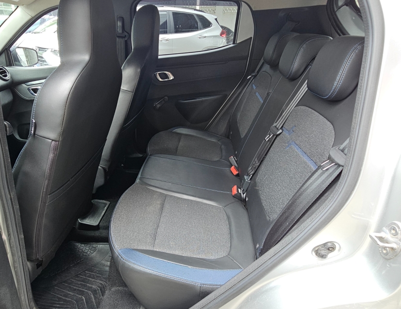 renault kwid 1.0 12v sce flex intense manual 4p 202313