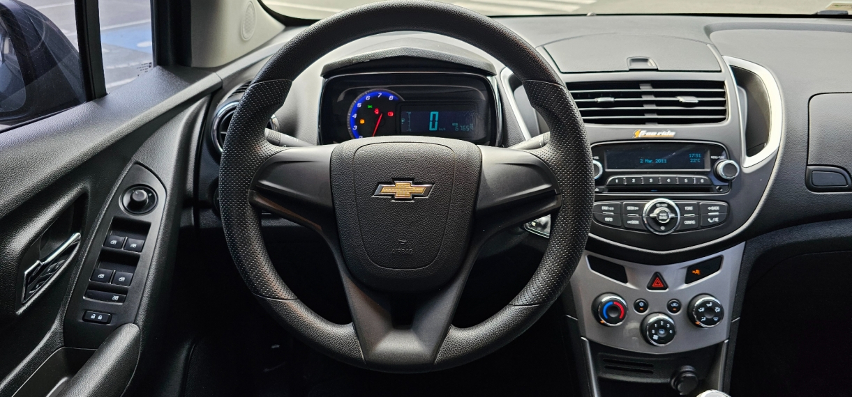 chevrolet tracker 1.8 mpfi ltz 4x2 16v flex 4p automatico 5p manual 20149