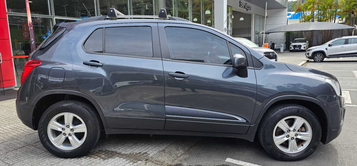 chevrolet tracker 1.8 mpfi ltz 4x2 16v flex 4p automatico 5p manual 20143