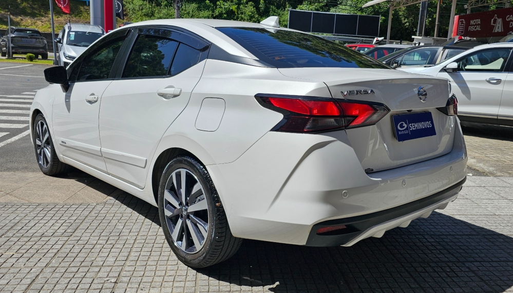 nissan versa 1.6 16v flex exclusive xtronic 4p automatico 20216