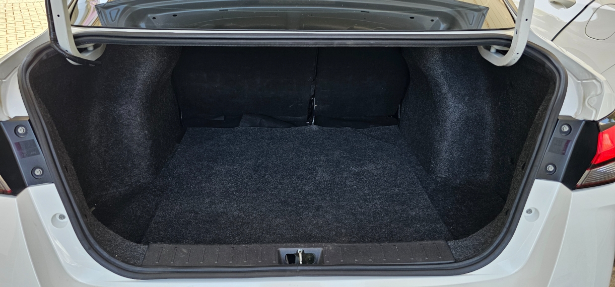 nissan versa 1.6 16v flex exclusive xtronic 4p automatico 202117