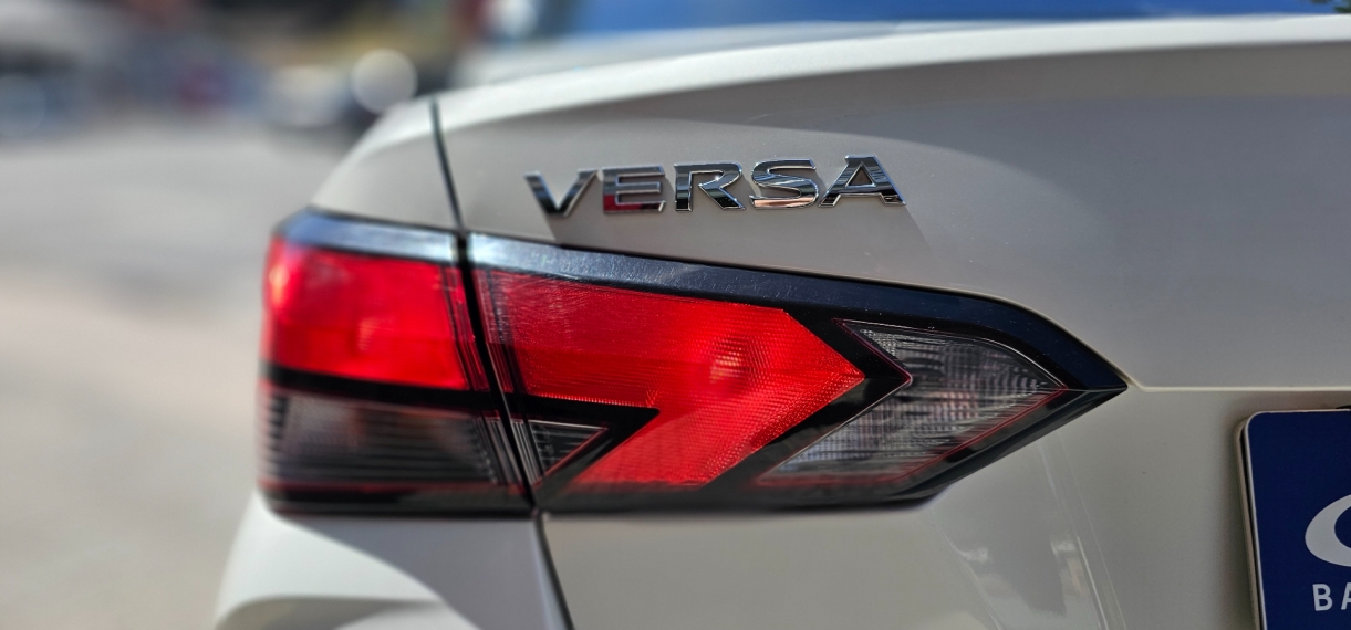 nissan versa 1.6 16v flex exclusive xtronic 4p automatico 202115