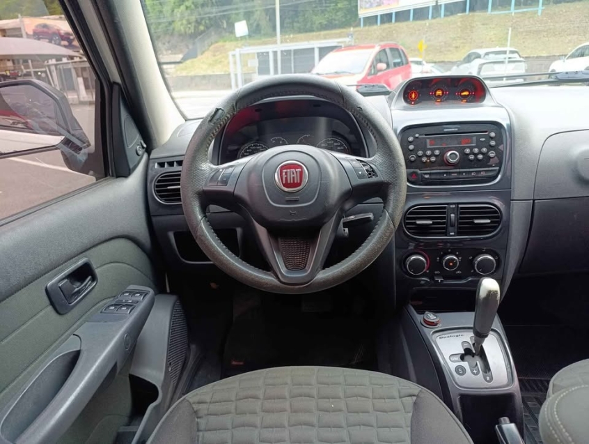 fiat palio 1.8 flex semiautomatico 20157
