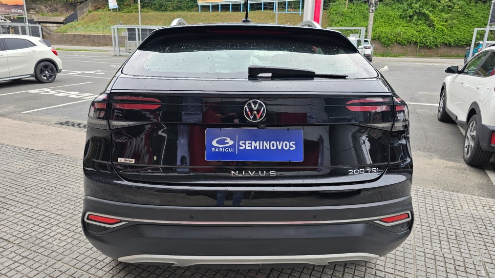 volkswagen nivus 1.0 200 tsi total flex highline automatico 4p 20215