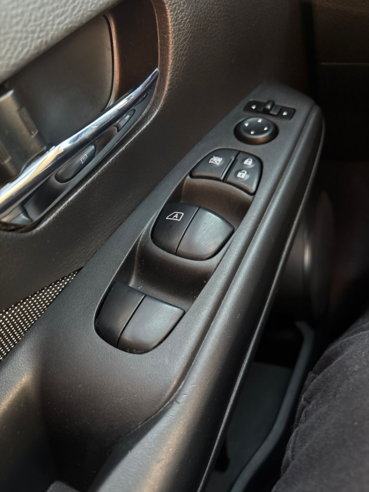 nissan kicks 1.6 16v flexstart s direct 4p xtronic flex automatico 201813