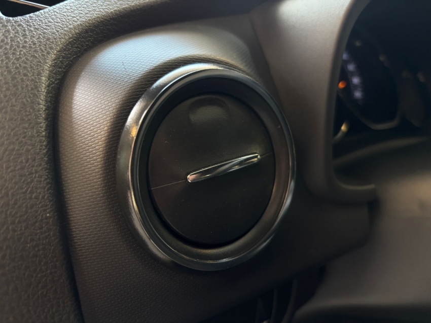 renault sandero 1.0 12v sce flex zen manual 4p 202111