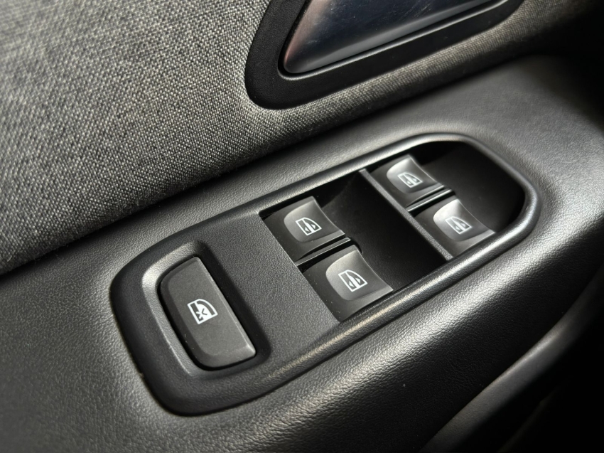 renault duster 1.6 16v sce flex intense x-tronic 4p automatico 202416