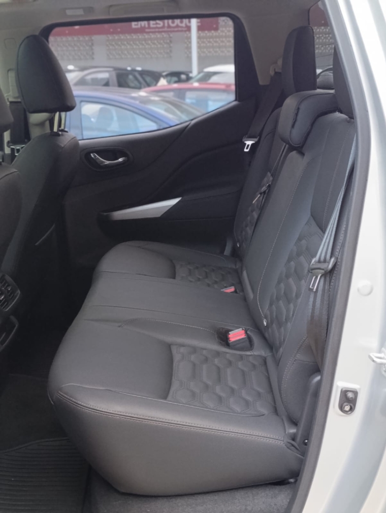 nissan frontier 2.3 diesel automatico 202512