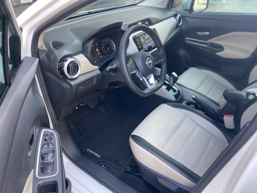 nissan versa 1.6 flex automatico 20256