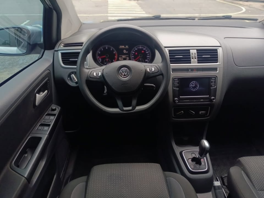 volkswagen fox 1.6 msi total flex connect 4p i-motion semiautomatico 20198