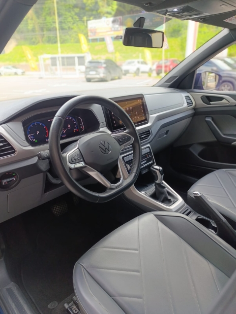 volkswagen t-cross 1.0 200 tsi total flex comfortline automatico 4p 202513