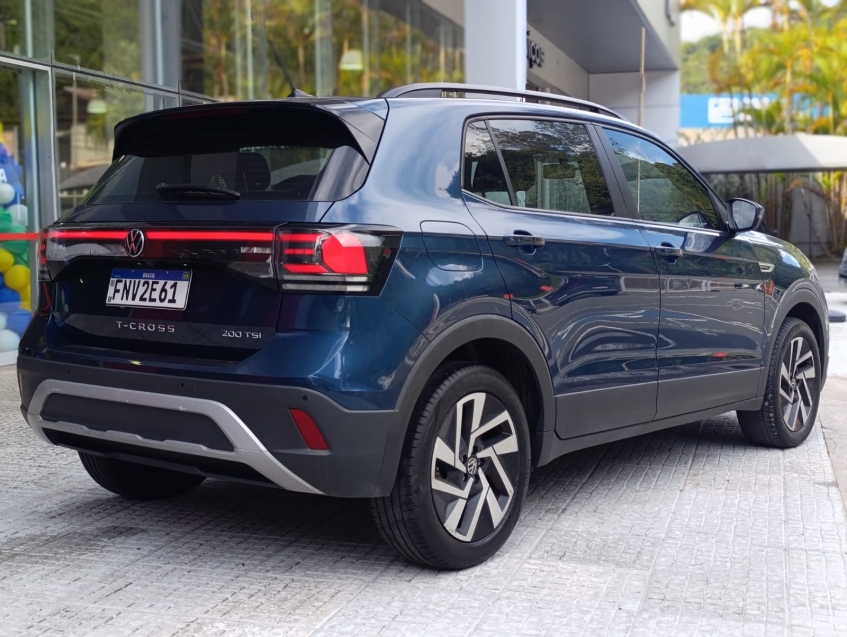volkswagen t-cross 1.0 200 tsi total flex comfortline automatico 4p 20256