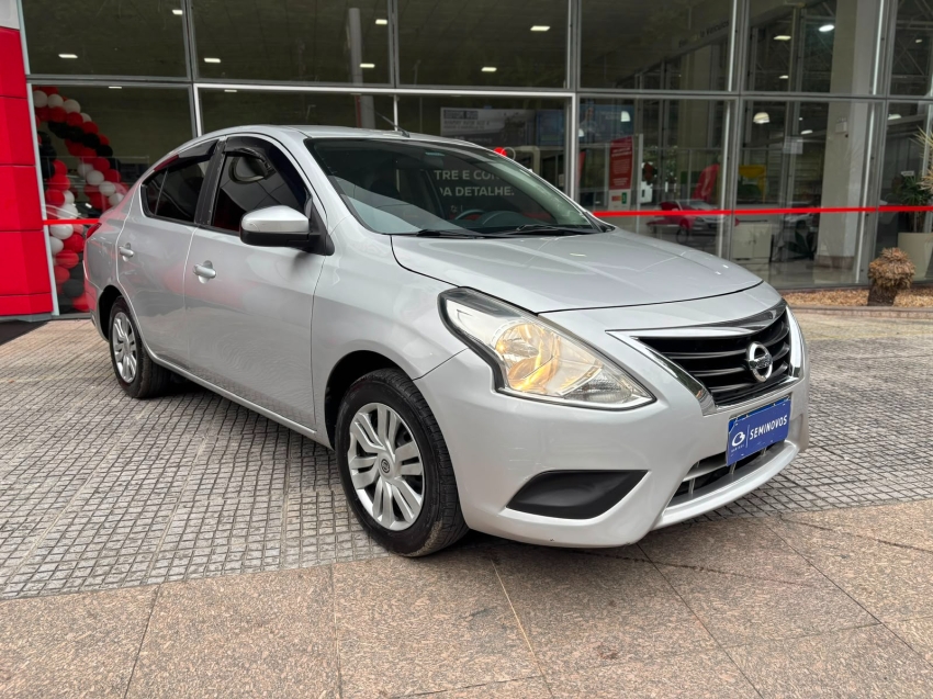 nissan versa 1.0 12v flex s 4p manual automatico 2017