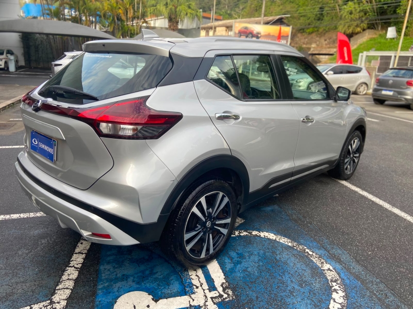 nissan kicks 1.6 16v flexstart exclusive xtronic flex 4p automatico 20223