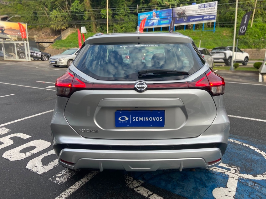 nissan kicks 1.6 16v flexstart exclusive xtronic flex 4p automatico 20224