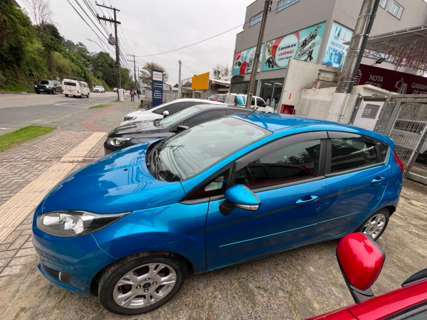 ford fiesta 1.6 se hatch 16v flex 4p powershift semiautomatico 20176