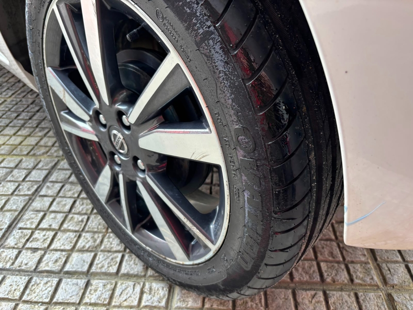 nissan march 1.6 sl 16v flexstart 4p xtronic flex automatico 202016