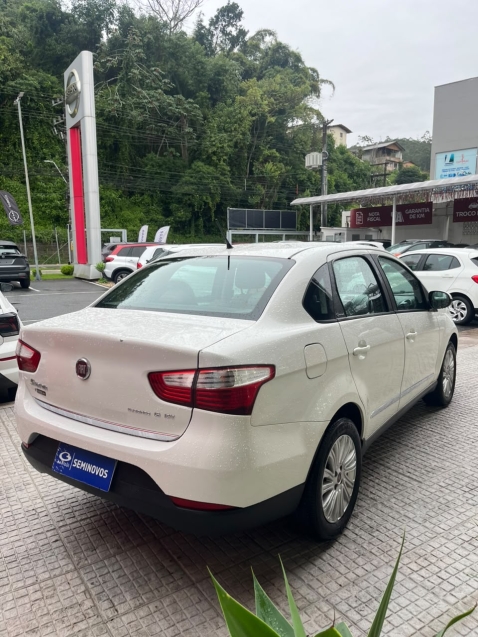 fiat grand siena 1.6 flex 20155