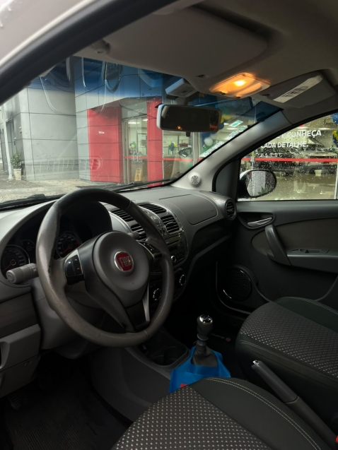 fiat grand siena 1.6 flex 20158