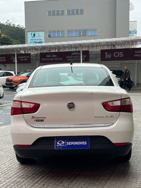 fiat grand siena 1.6 flex 20156