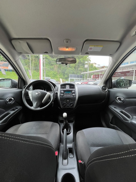 nissan versa 1.6 16v flex sl 4p manual 201611