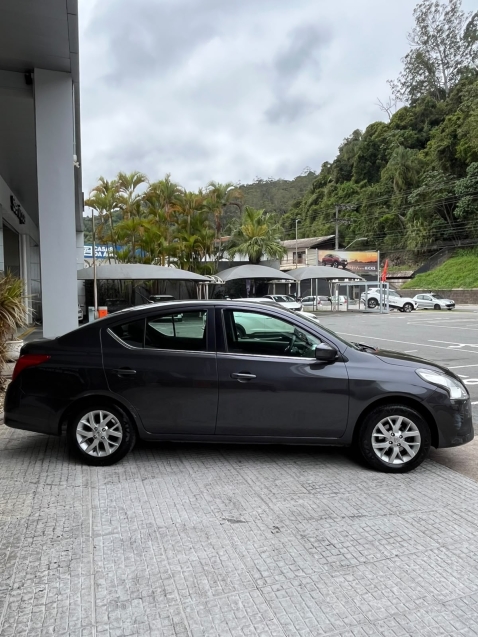 nissan versa 1.6 16v flex sl 4p manual 20164