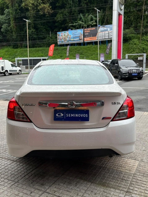 nissan versa 1.6 16v flexstart unique 4p xtronic 1.5 flex automatico 20174