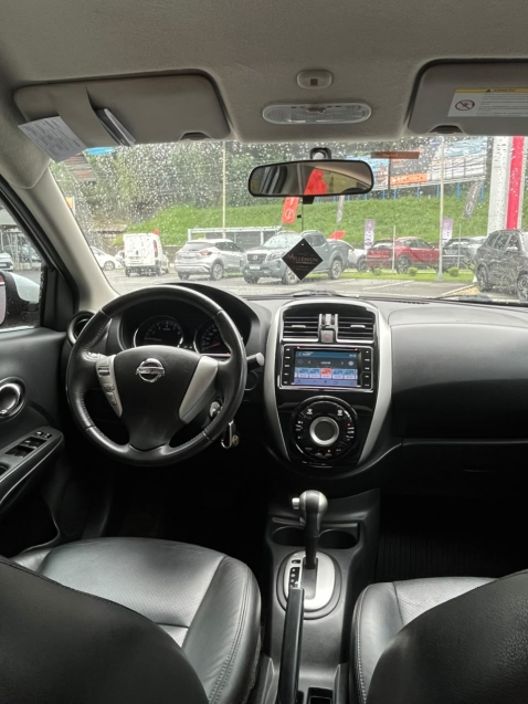 nissan versa 1.6 16v flexstart unique 4p xtronic 1.5 flex automatico 201710