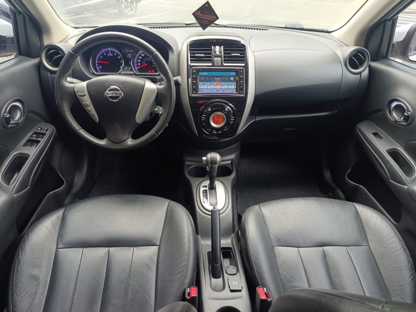 nissan versa 1.6 16v flexstart unique 4p xtronic flex automatico 201716